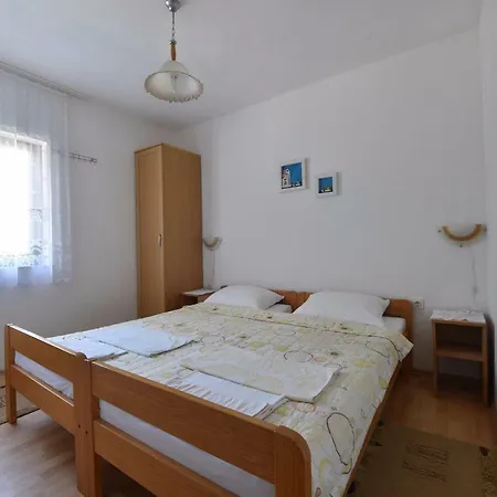 Apartmani Marko Gdinj Zewnętrze zdjęcie