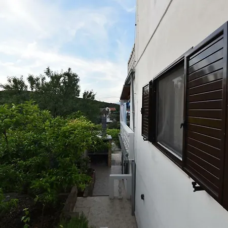 Apartmani Marko Gdinj Zewnętrze zdjęcie