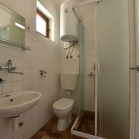 Apartmani Marko Gdinj Zewnętrze zdjęcie
